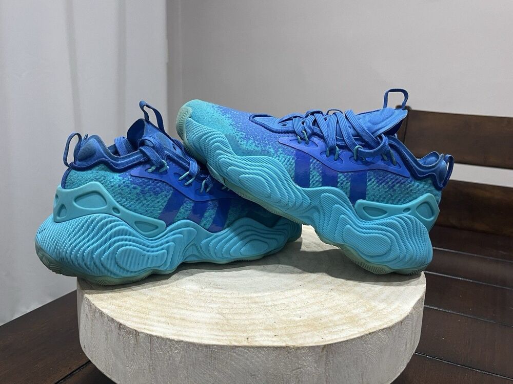 Adidas Trae Young 3 Lucid Cyan Blue Basketball Shoes IF2115 Size 4 Sneakers